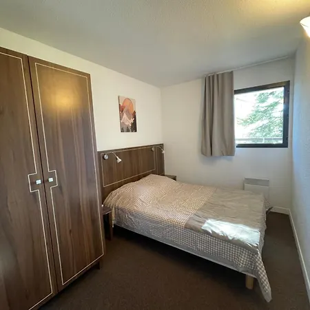 T3 Terrasse Piscine Sauna Magnans D102