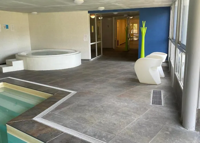 Apartment T3 Terrasse Piscine Sauna Magnans D102 *